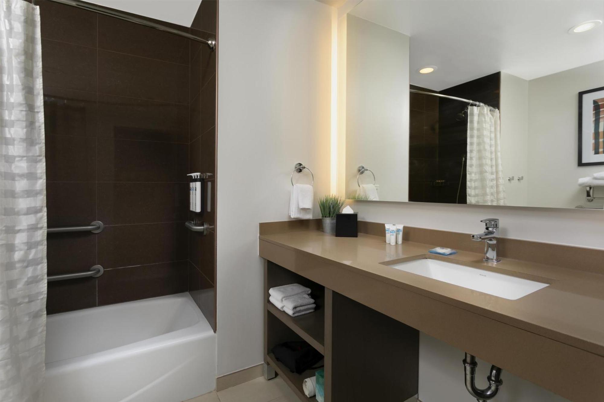 Отель Hyatt House Сан-Хуан Экстерьер фото