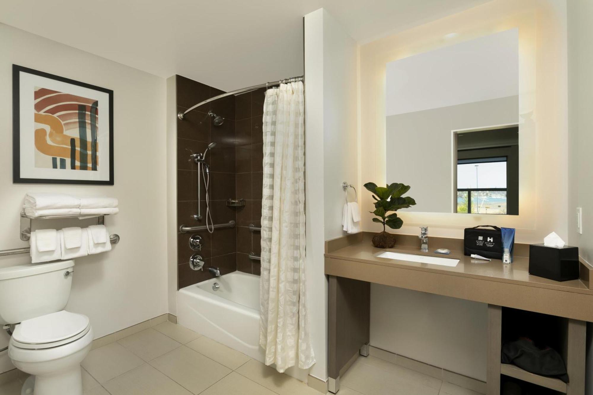 Отель Hyatt House Сан-Хуан Экстерьер фото