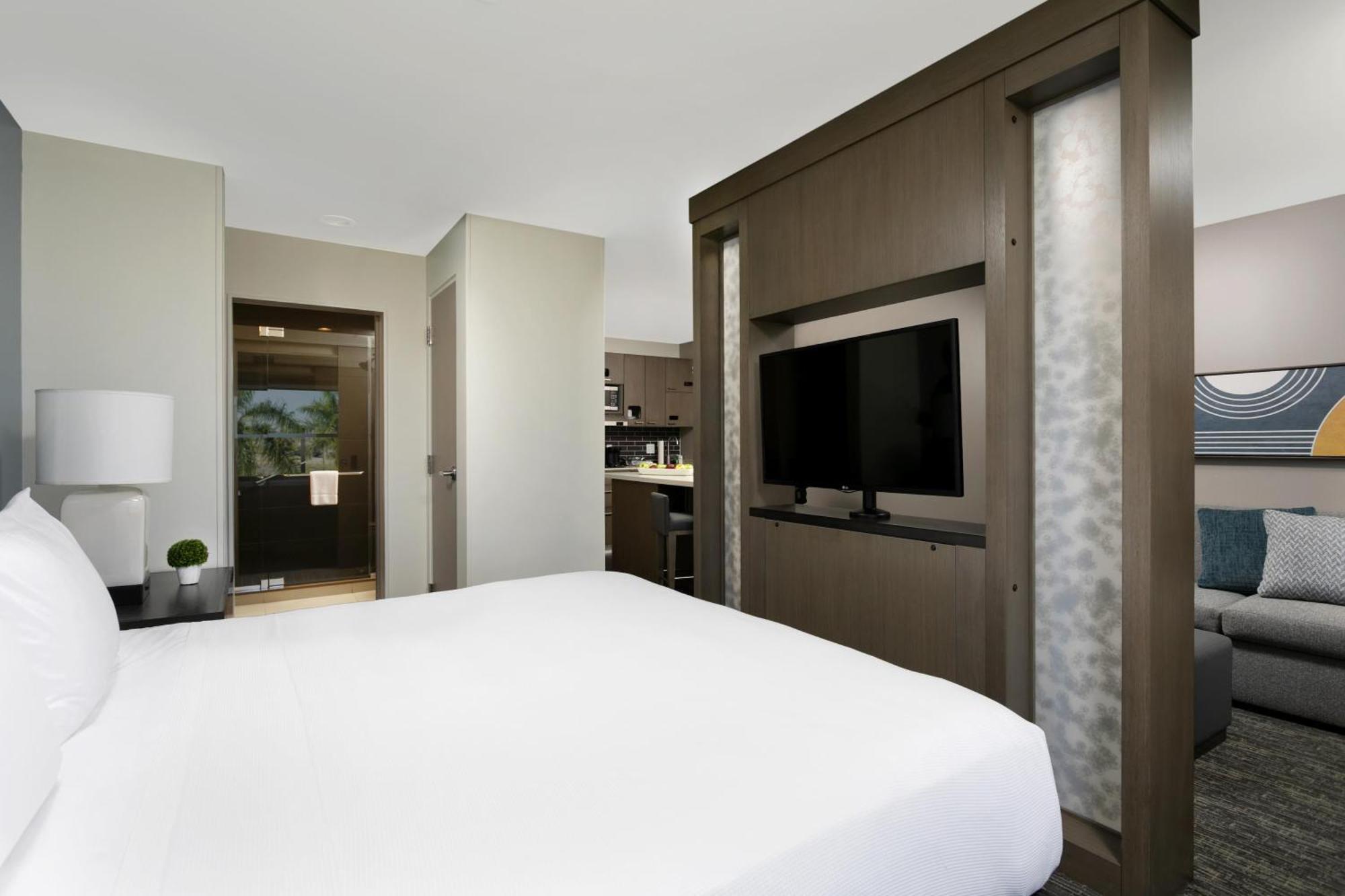 Отель Hyatt House Сан-Хуан Экстерьер фото